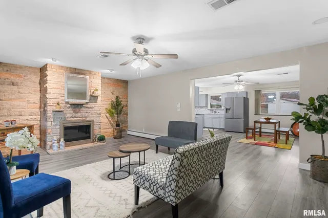 $217,900 | 2491 West Washington Street, Springfield, IL 62702