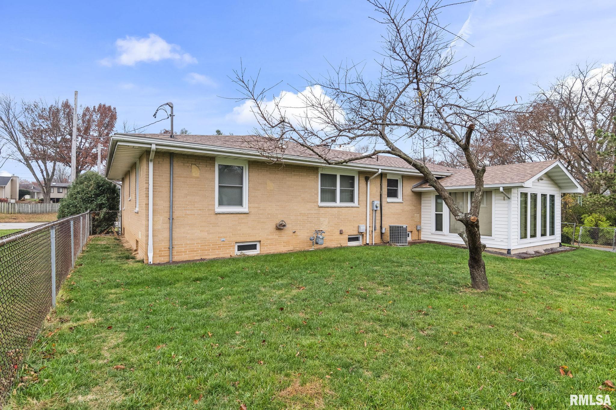 2491 West Washington Street Springfield, IL 62702 - Photo 26 of 31