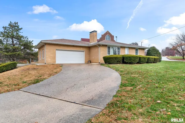 $217,900 | 2491 West Washington Street, Springfield, IL 62702