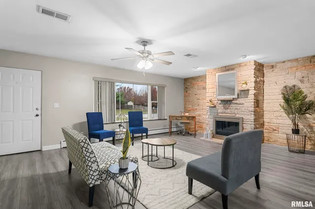 $217,900 | 2491 West Washington Street, Springfield, IL 62702