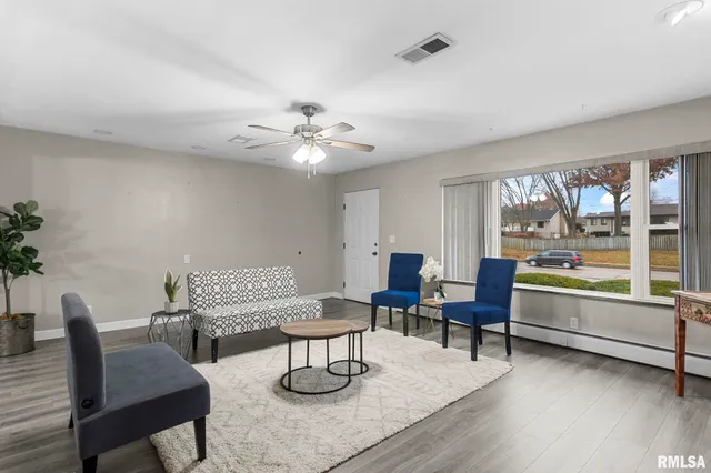 $217,900 | 2491 West Washington Street, Springfield, IL 62702