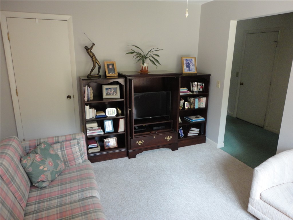 196 Old River Road, Unit 212 Lincoln, RI 02865 - Photo 14 of 22 Gallery Image 14