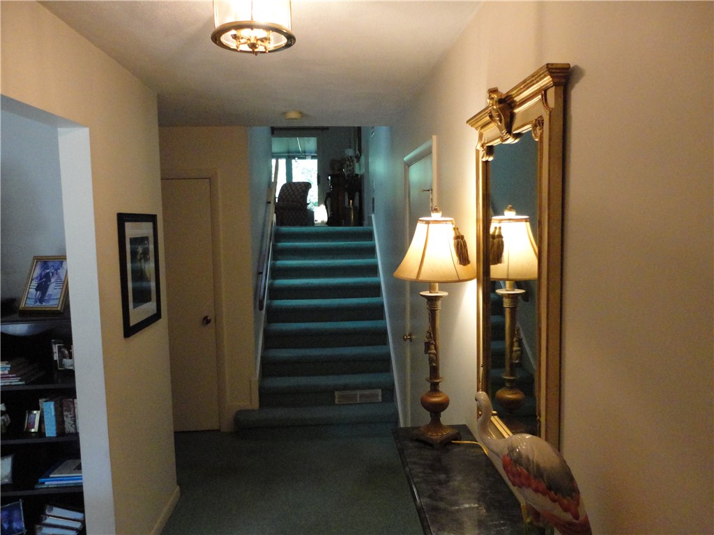 196 Old River Road, Unit 212 Lincoln, RI 02865 - Photo 15 of 22 Gallery Image 15