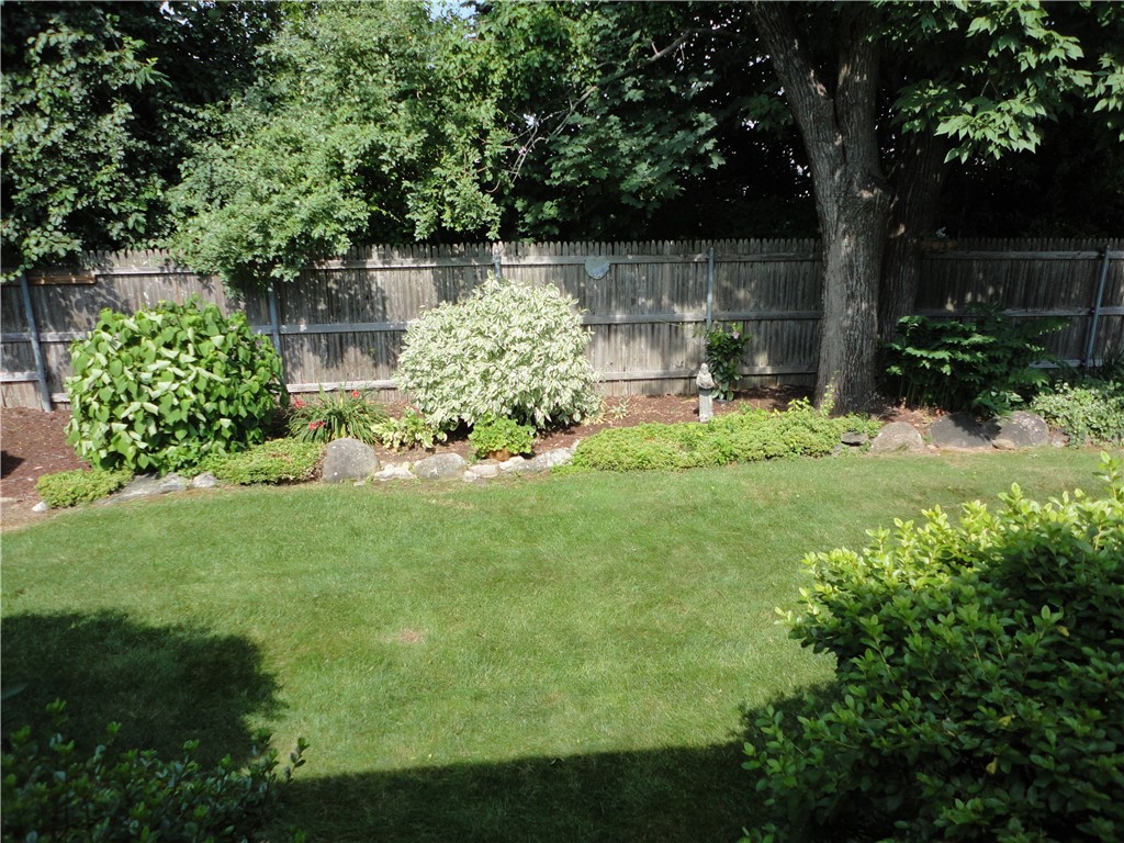 196 Old River Road, Unit 212 Lincoln, RI 02865 - Photo 20 of 22 Gallery Image 20