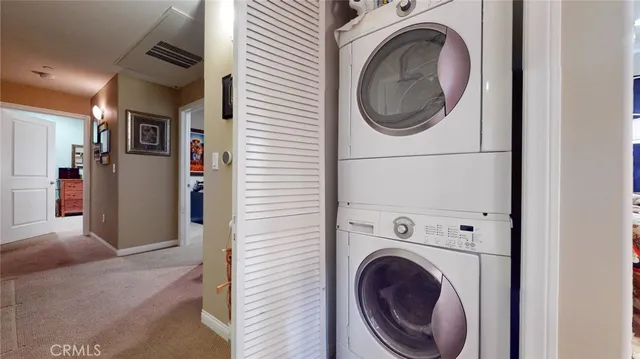 $679,000 | 4821 Bakman Avenue, Unit 405, North Hollywood, CA 91601