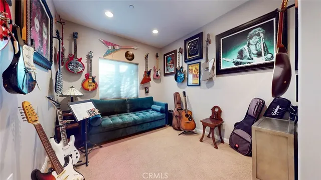 $679,000 | 4821 Bakman Avenue, Unit 405, North Hollywood, CA 91601