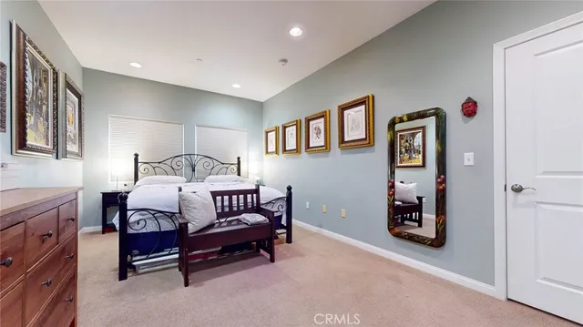 $679,000 | 4821 Bakman Avenue, Unit 405, North Hollywood, CA 91601