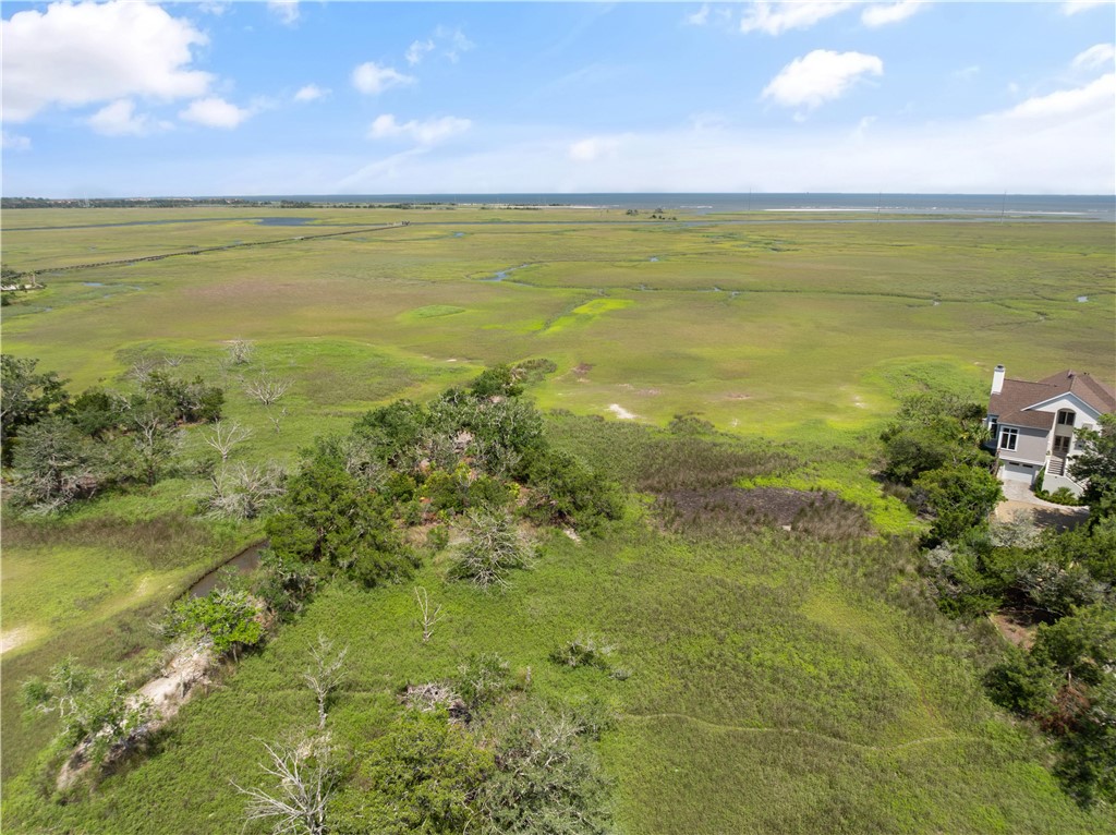 524 Wesley Oak Circle St. Simons Island, GA 31522 - Photo 9 of 10