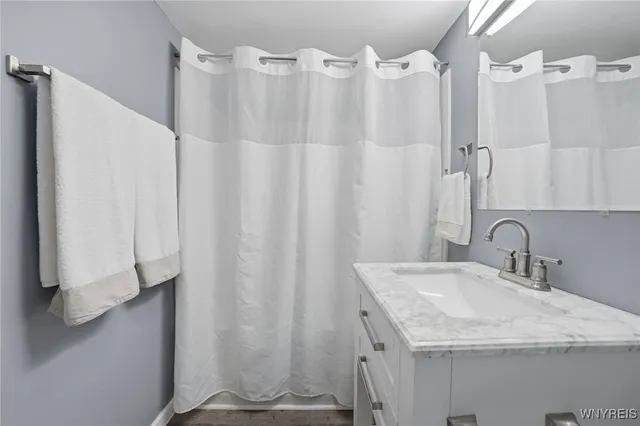 $325,000 | 6235 Seufert Road, Orchard Park, NY 14127