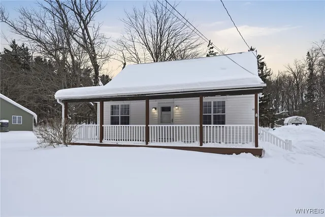 $325,000 | 6235 Seufert Road, Orchard Park, NY 14127