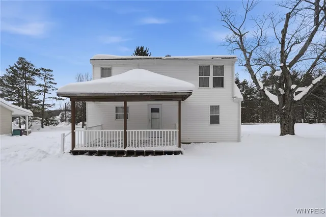 $325,000 | 6235 Seufert Road, Orchard Park, NY 14127