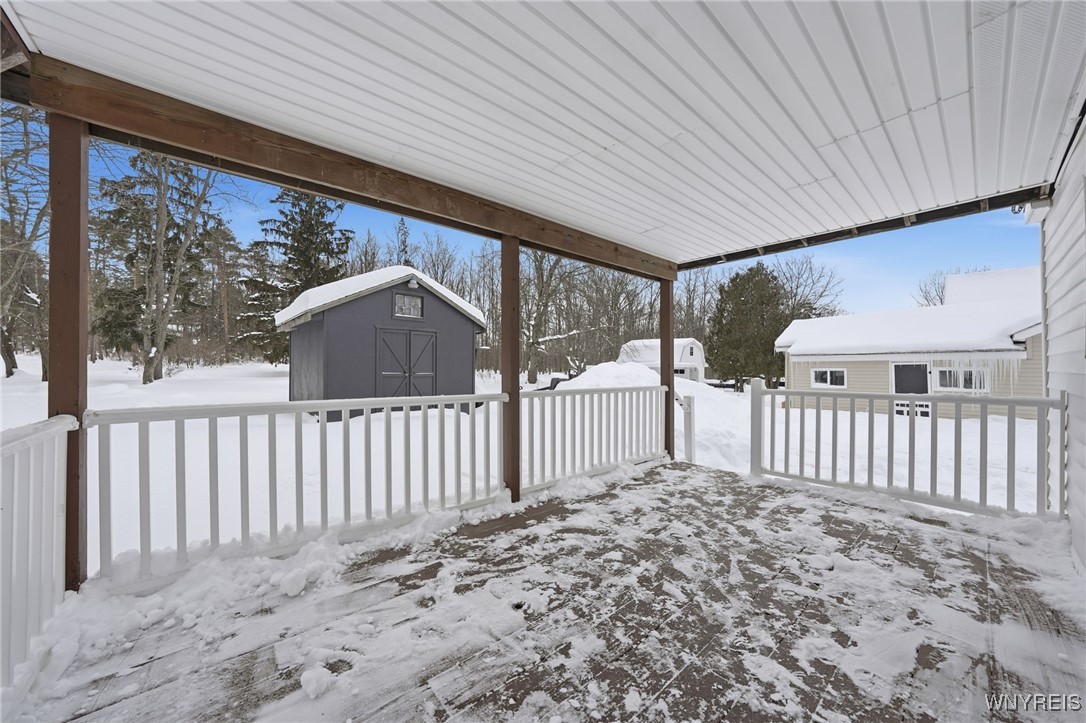 6235 Seufert Road Orchard Park, NY 14127 - Photo 6 of 25