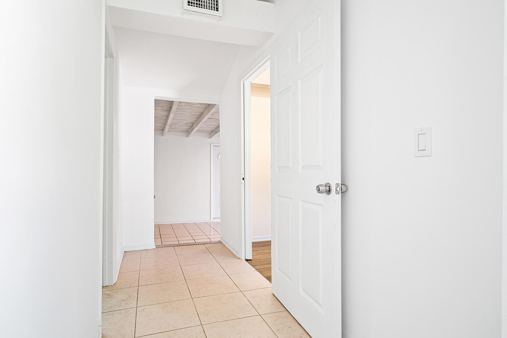 813 Avon Road West Palm Beach, FL 33401 - Photo 36 of 43 a view of a hallway
