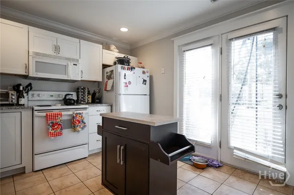 $264,500 | 660 South Barnett Shoals Road, Unit 410, Athens, GA 30605