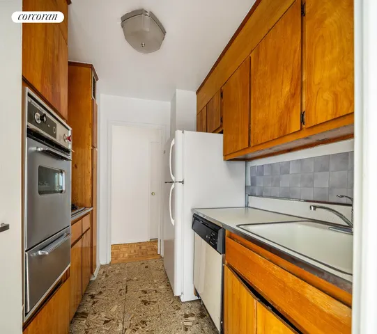 $1,625,000 | 15 Charles Street, Unit 2B | West Village