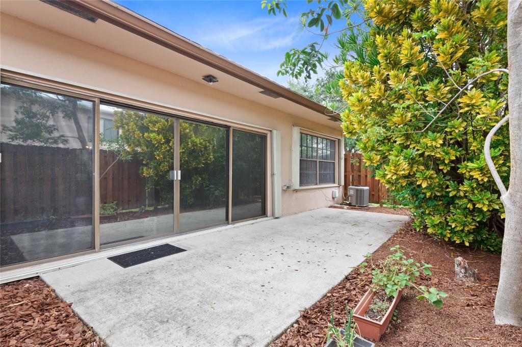 2516 Southwest 74th Terrace, Unit 102 Davie, FL 33314 - Photo 11 of 27