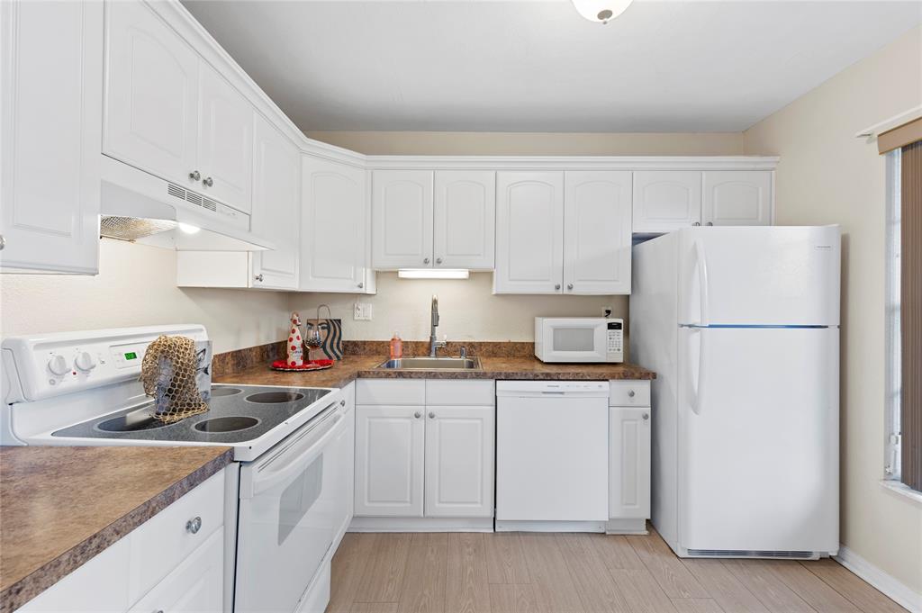 2516 Southwest 74th Terrace, Unit 102 Davie, FL 33314 - Photo 12 of 27