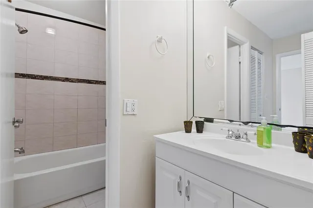 $2,250 | 2516 Southwest 74th Terrace, Unit 102, Davie, FL 33314