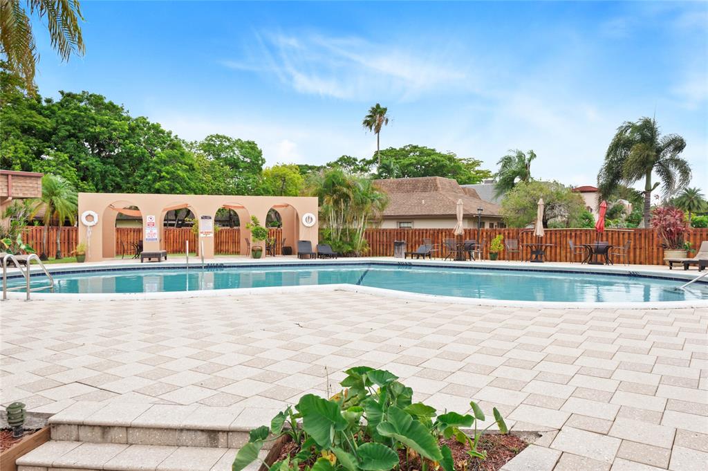 2516 Southwest 74th Terrace, Unit 102 Davie, FL 33314 - Photo 21 of 27