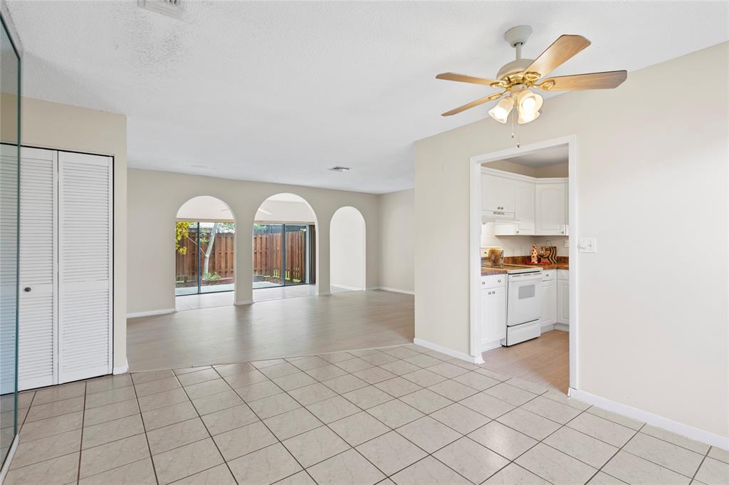 2516 Southwest 74th Terrace, Unit 102 Davie, FL 33314 - Photo 4 of 27
