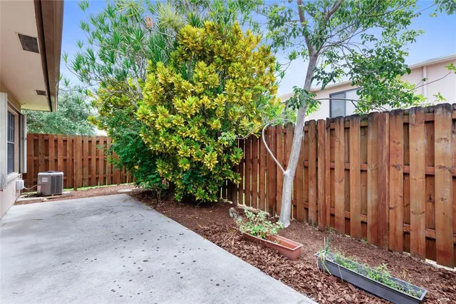 $2,250 | 2516 Southwest 74th Terrace, Unit 102, Davie, FL 33314