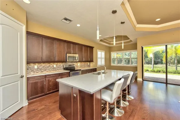 $3,800 | 1614 Serrano Circle, Naples, FL 34105