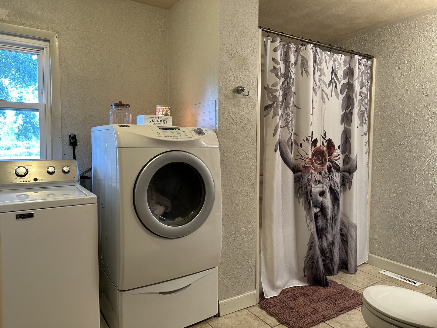10600 Osage Road Prophetstown, IL 61277 - Photo 11 of 17 a view of a entryway with washer and dryer