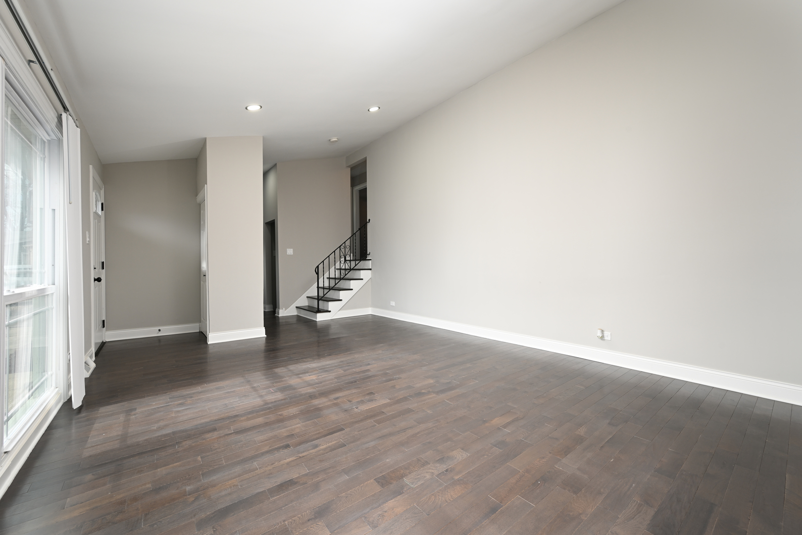 15330 Cherry Lane Markham, IL 60428 - Photo 11 of 24