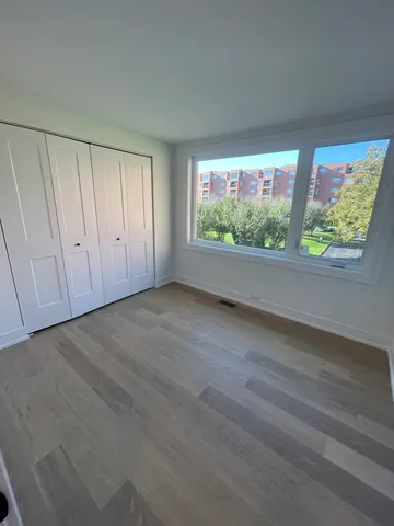 $479,000 | 3732 Capri Court, Glenview, IL 60025