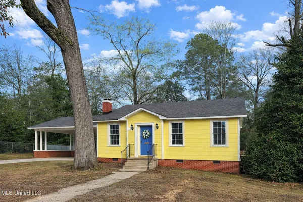 $130,000 | 406 Aston Avenue, McComb, MS 39648