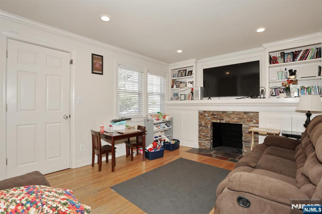 45 Webster Street Ridgefield Park, NJ 07660 - Photo 6 of 40