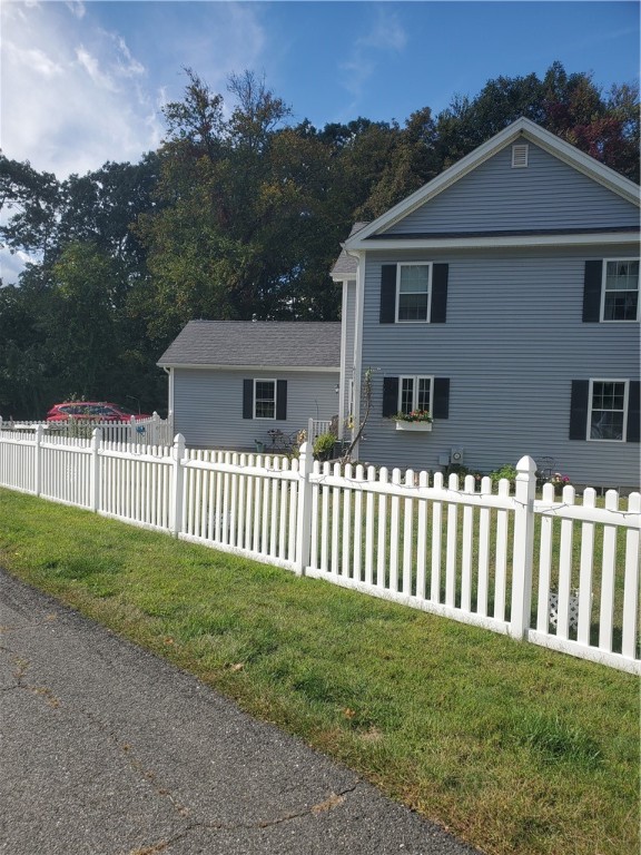 6 Streamview Drive Cumberland, RI 02864 - Photo 4 of 30