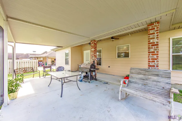 $360,000 | 162 Olivia Drive, Thibodaux, LA 70301