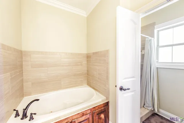 $360,000 | 162 Olivia Drive, Thibodaux, LA 70301