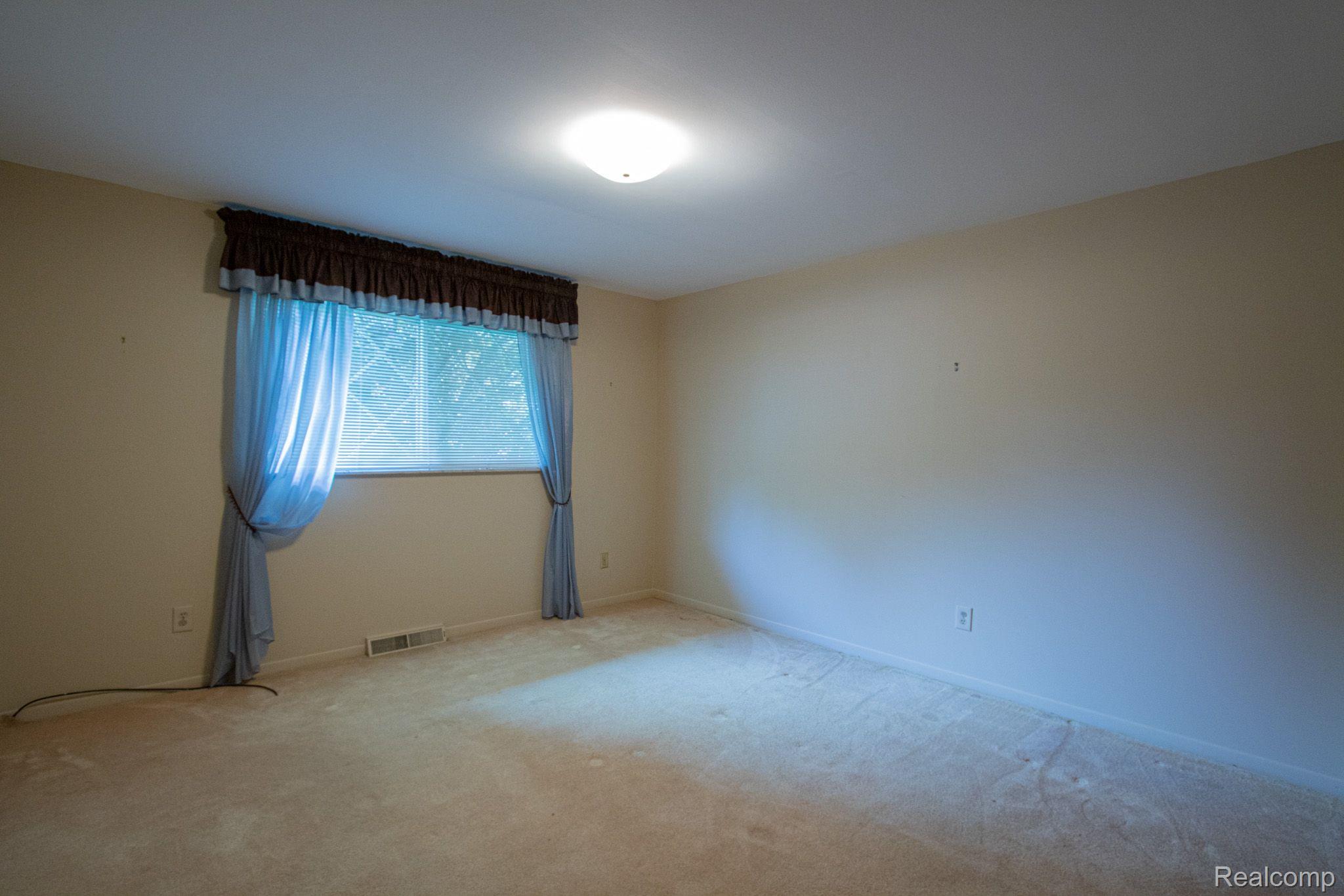 37499 Radde Street Clinton Township, MI 48036 - Photo 24 of 39