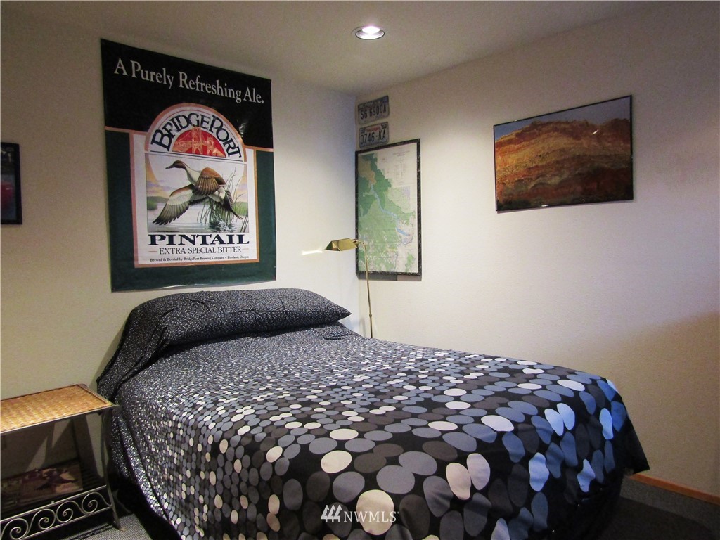 15892 South Lakeshore Road Chelan, WA 98816 - Photo 22 of 24 Gallery Image 22