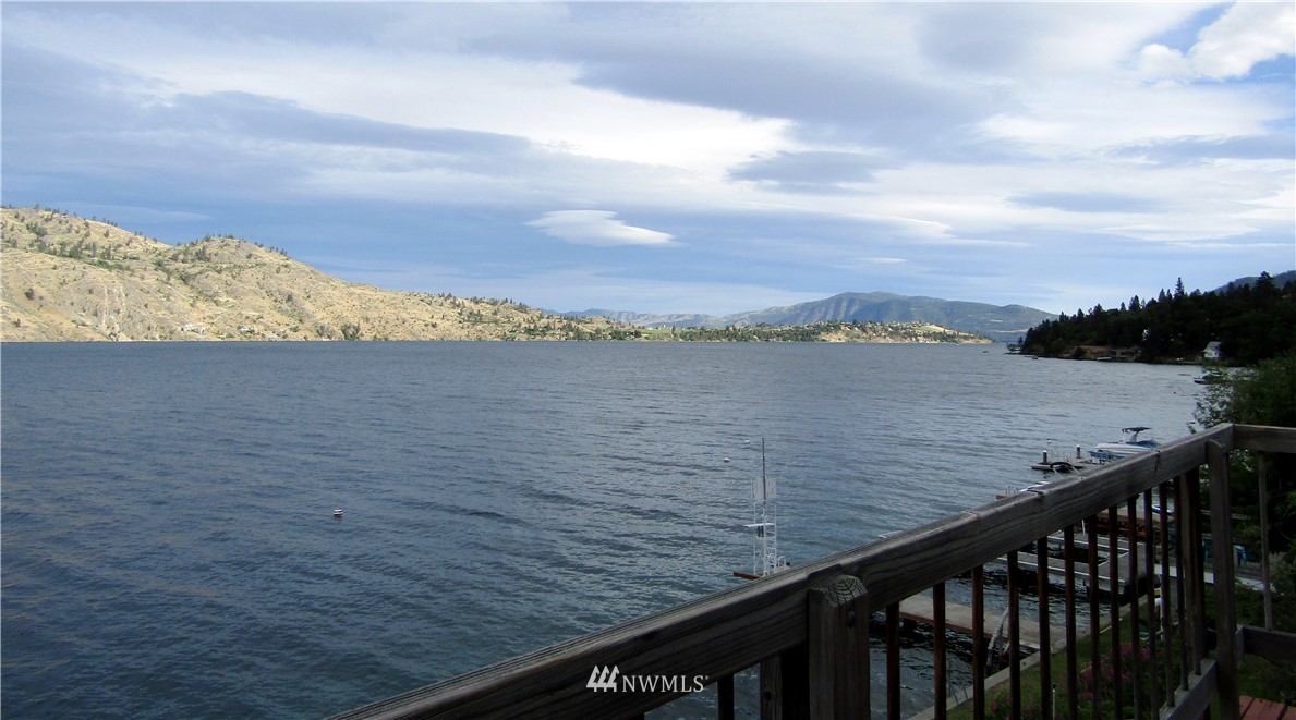 15892 South Lakeshore Road Chelan, WA 98816 - Photo 10 of 24 Gallery Image 10