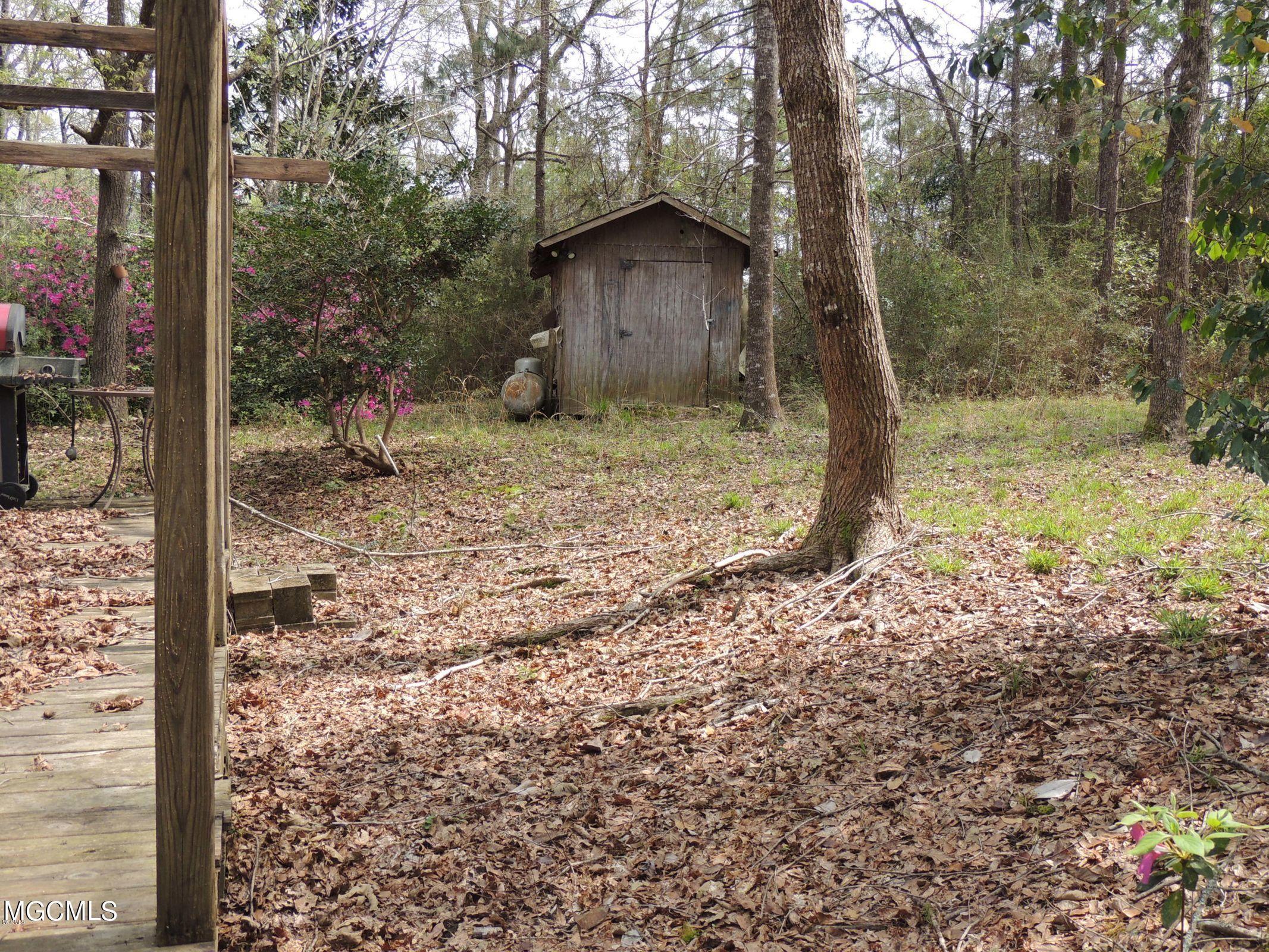 496 Sunflower Road Perkinston, MS 39573 - Photo 3 of 17 20190325205523240637000000-o