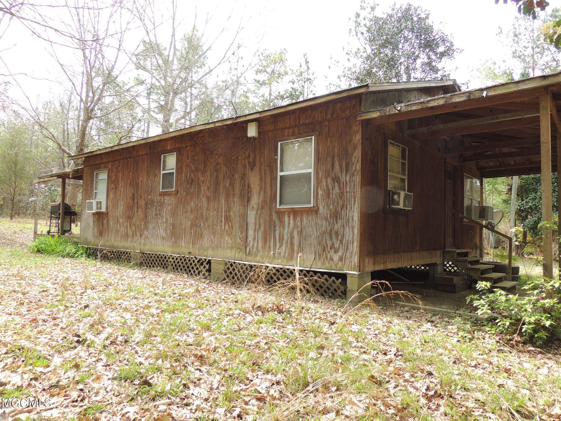 496 Sunflower Road Perkinston, MS 39573 - Photo 9 of 17 20190325205552009508000000-o