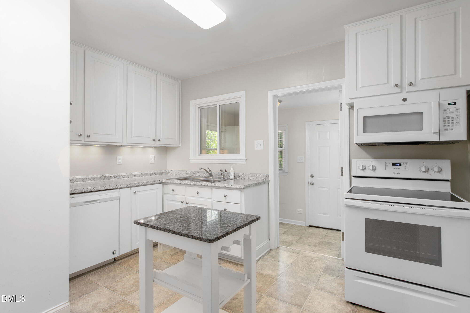 2002 Ward Street Durham, NC 27707 - Photo 12 of 34 2002 Ward Street-15