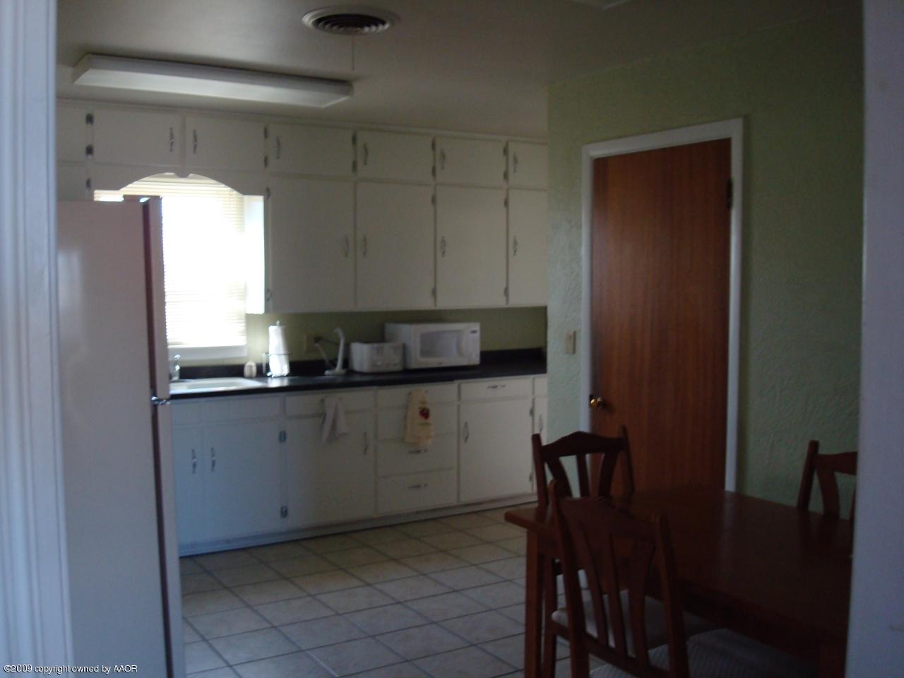4306 South Ong Street Amarillo, TX 79110 - Photo 5 of 12 Kitchen View 1