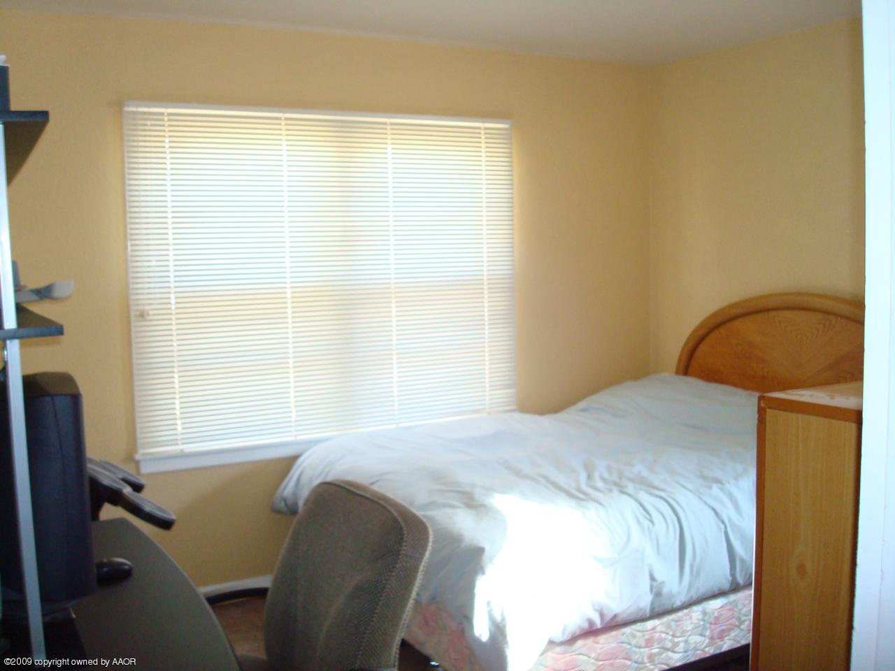 4306 South Ong Street Amarillo, TX 79110 - Photo 10 of 12 Bedroom 3