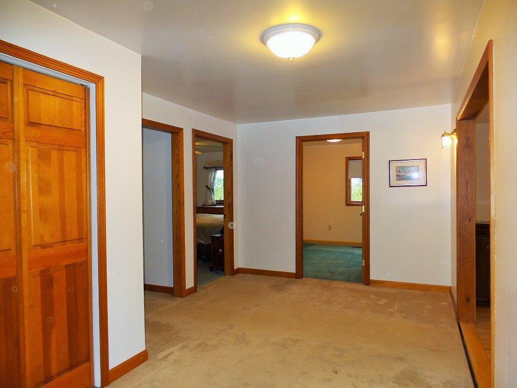 488 West Road Belgrade, ME 04917 - Photo 14 of 42 Entry
