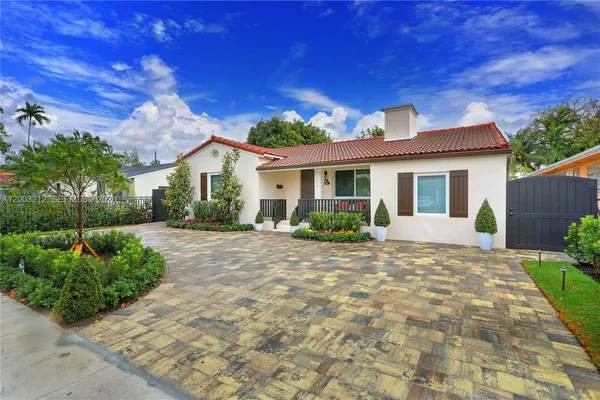 $1,600 | 2368 Southwest 21st Street, Miami, FL 33145