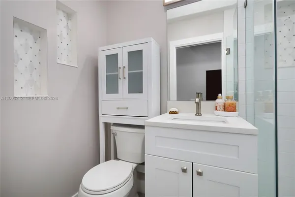 $1,600 | 2368 Southwest 21st Street, Miami, FL 33145