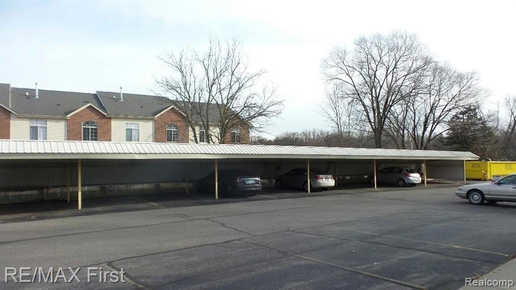 17140 Clinton River Road Clinton Township, MI 48038 - Photo 2 of 12