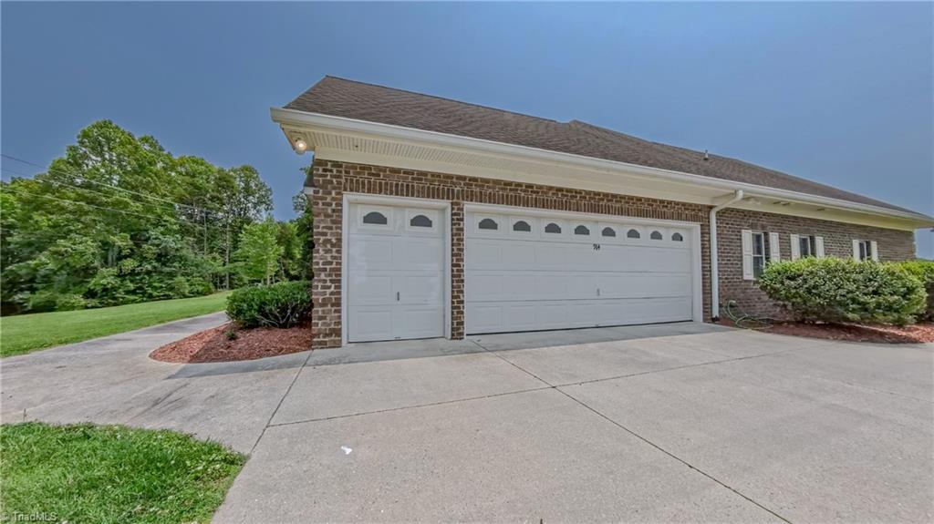 914 Bethlehem Church Road Eden, NC 27288 - Photo 2 of 50