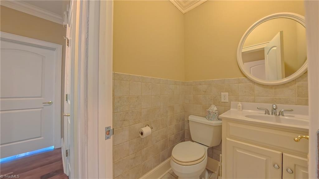 914 Bethlehem Church Road Eden, NC 27288 - Photo 28 of 50 half bath