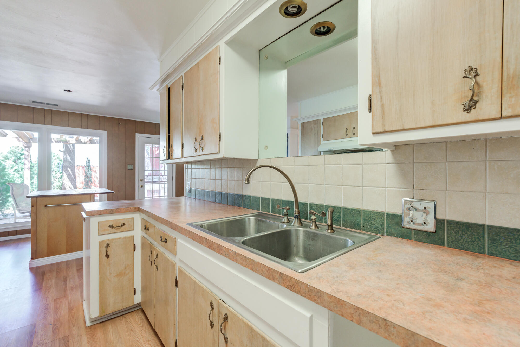 1906 55th Street Lubbock, TX 79412 - Photo 20 of 50 DSC03639_40_41_42_43