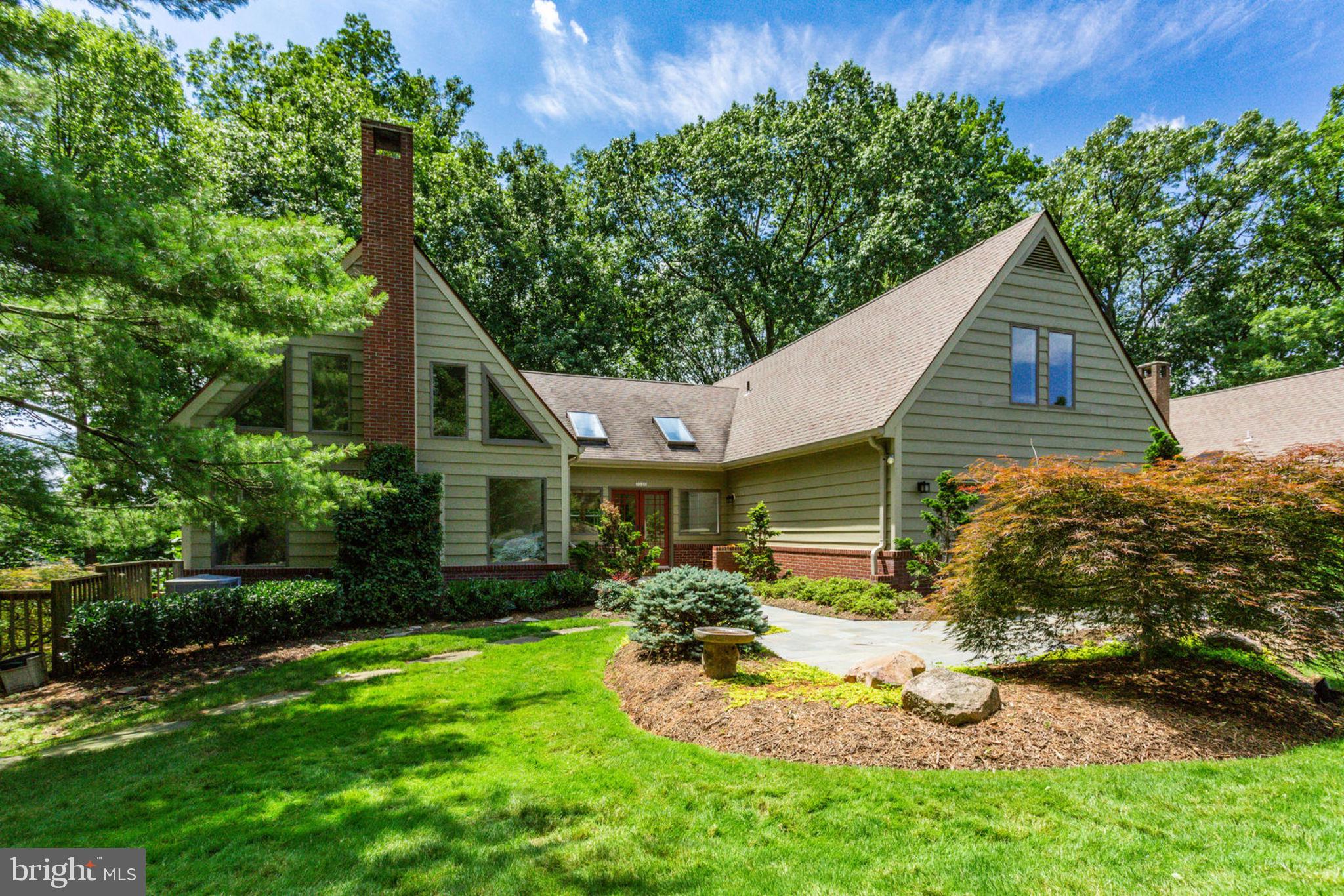 7350 Hooking Road McLean, VA 22101 - Photo 2 of 47